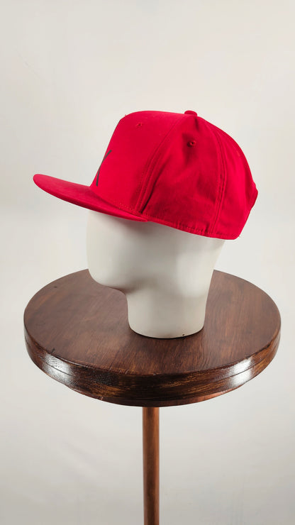 Gorra roja Calvin Klein
