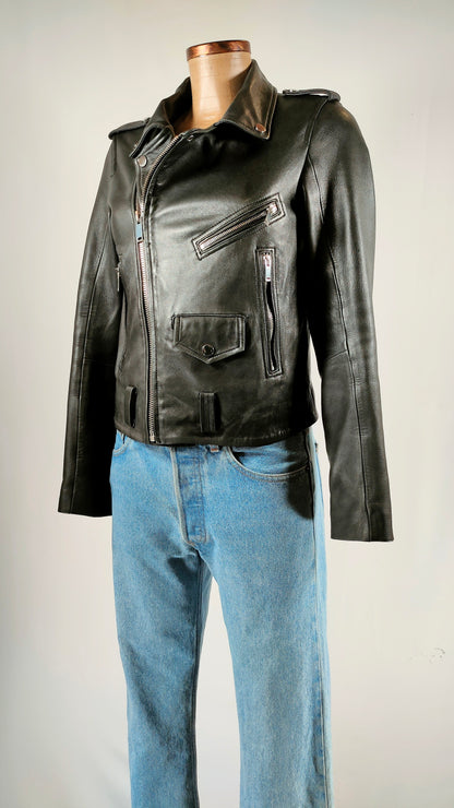 Cazadora biker de cuero con bolsillo