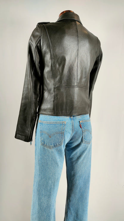 Cazadora biker de cuero con bolsillo