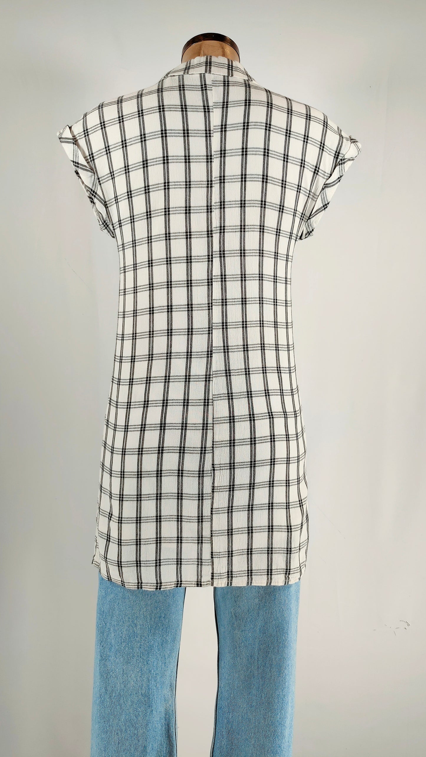 Vestido de cuadros BCBG
