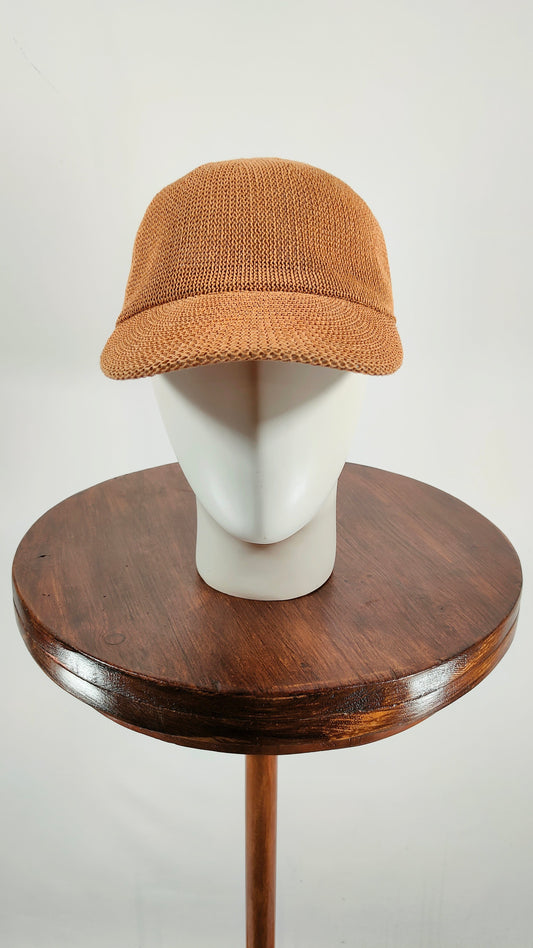 Gorra ligera calada