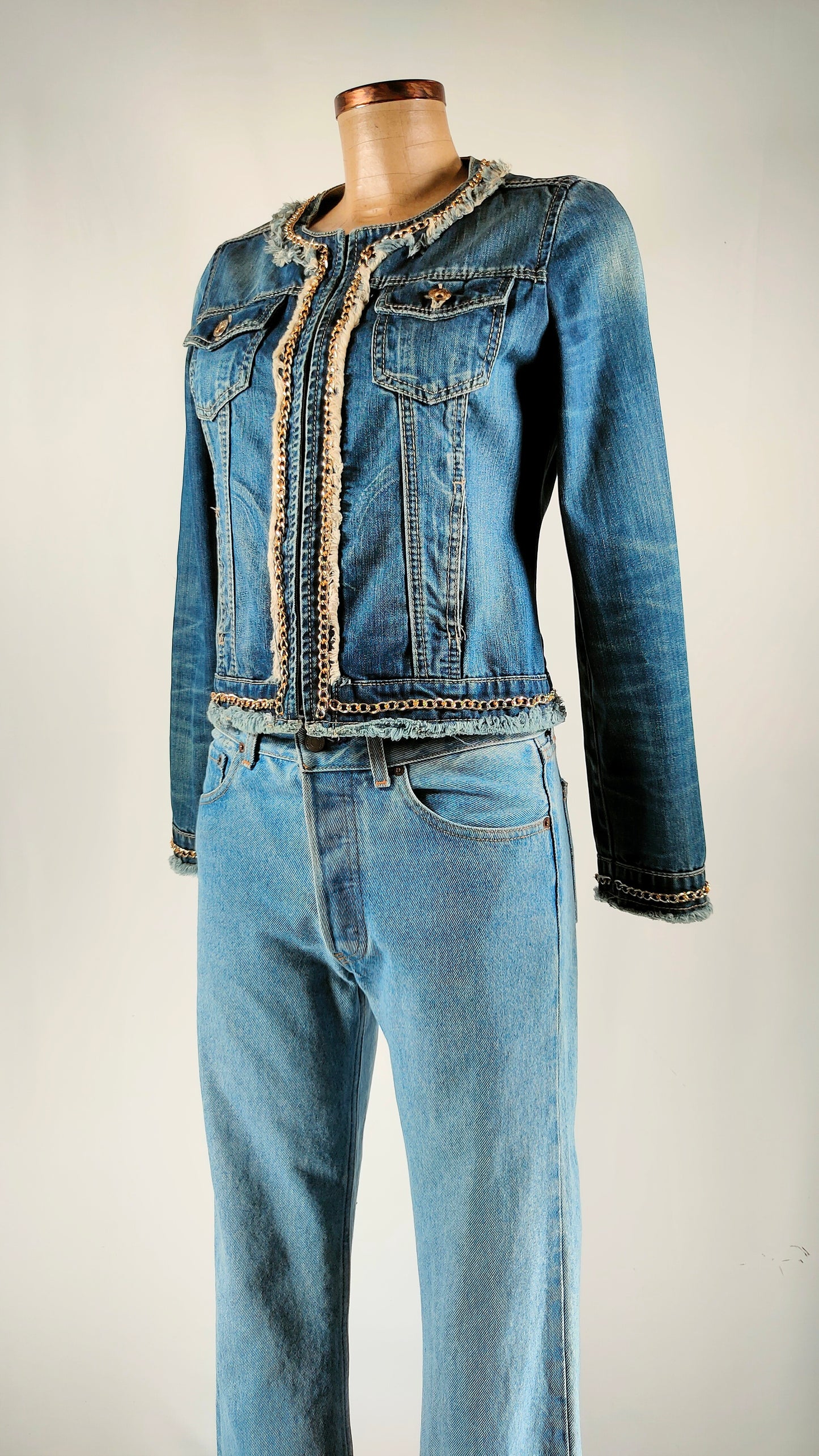Chaqueta tejana Softy con detalle de cadena