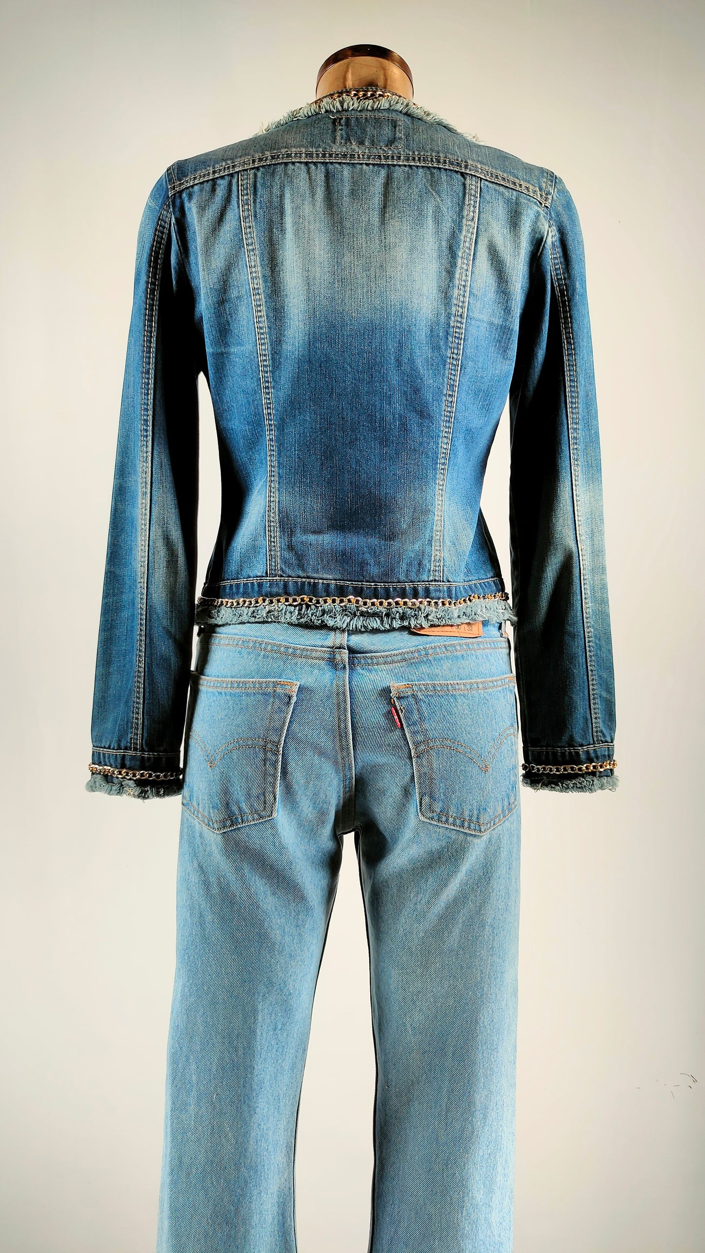 Chaqueta tejana Softy con detalle de cadena
