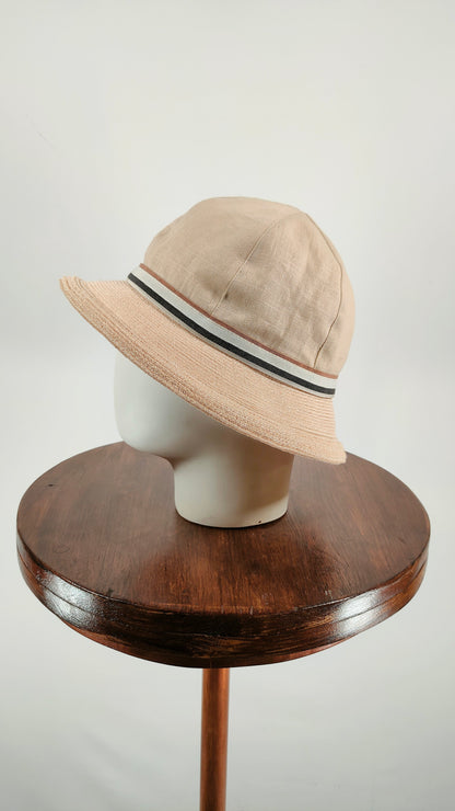 Sombrero de lino bedacht