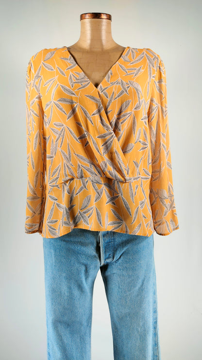 Blusa mostaza estampada eseOese