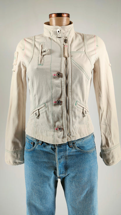 Cazadora blanca costuras flúor