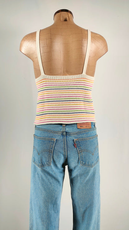 Top de punto con cenefa multicolor