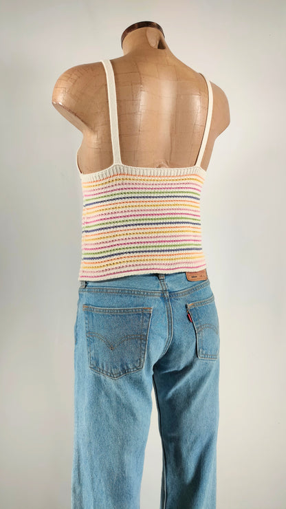 Top de punto con cenefa multicolor