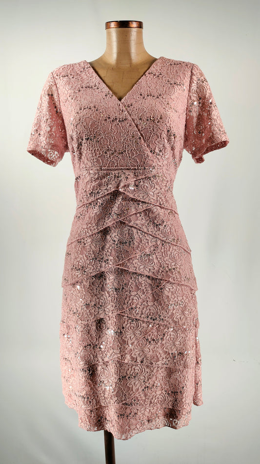 Vestido de lentejuelas rosa ECI