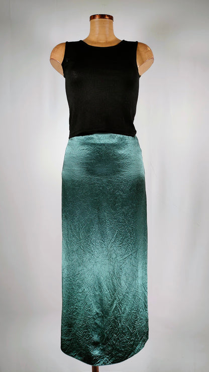 Falda midi satinada verde Massimo Dutti