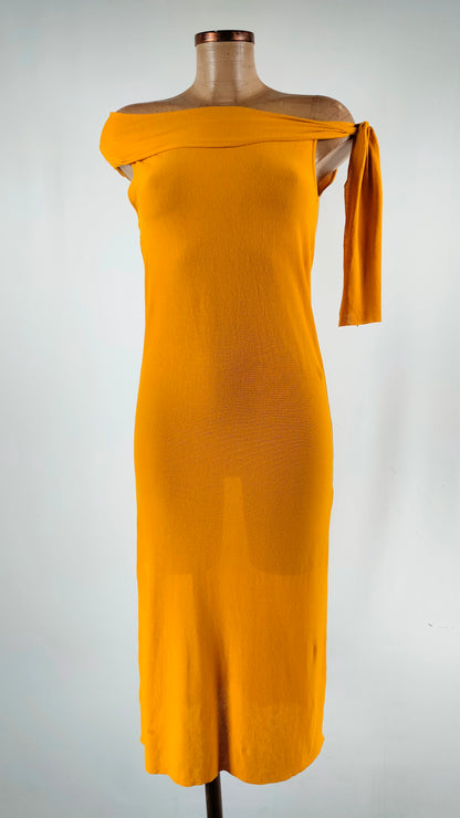 Vestido Massimo Dutti ajustado mostaza