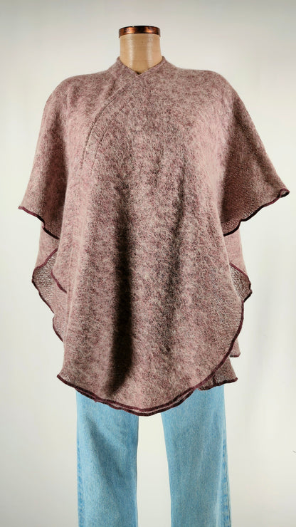 Poncho Teresa Navarro con mohair