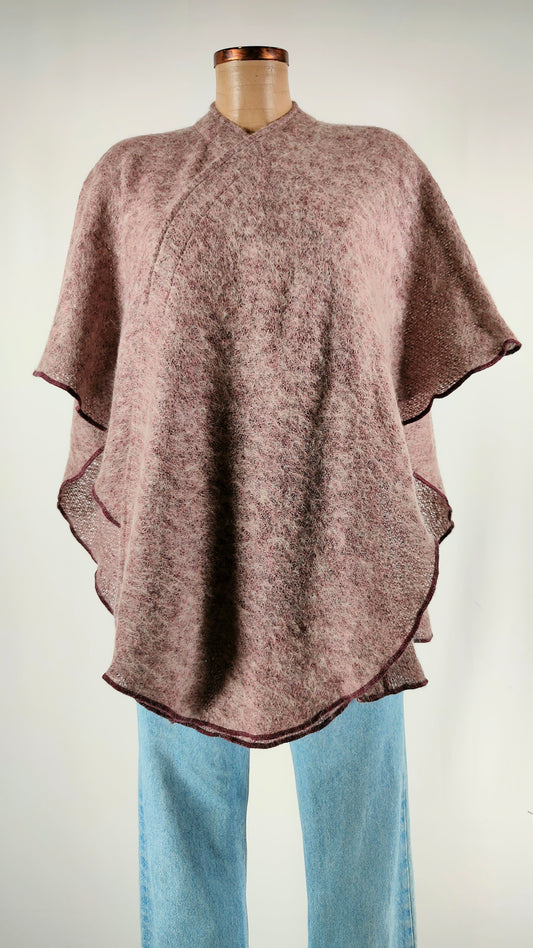 Poncho Teresa Navarro con mohair