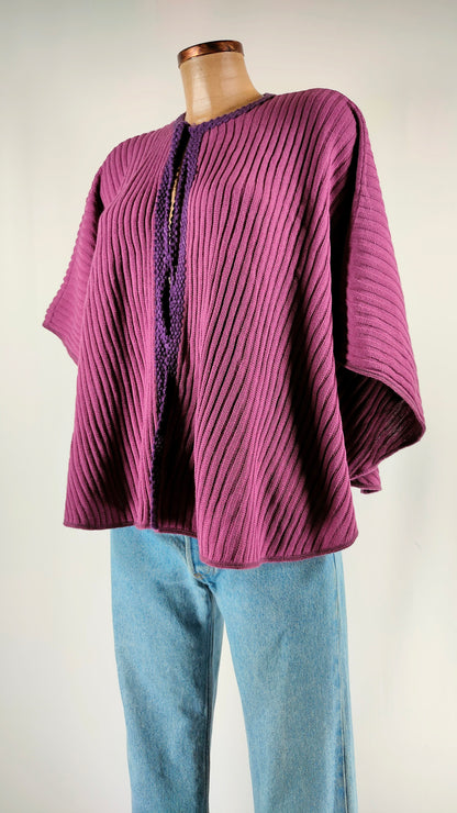 Poncho morado Teresa Navarro