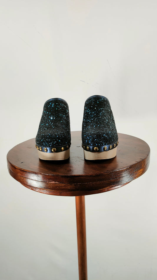Zuecos glitter brillantes azules Jorge Juan