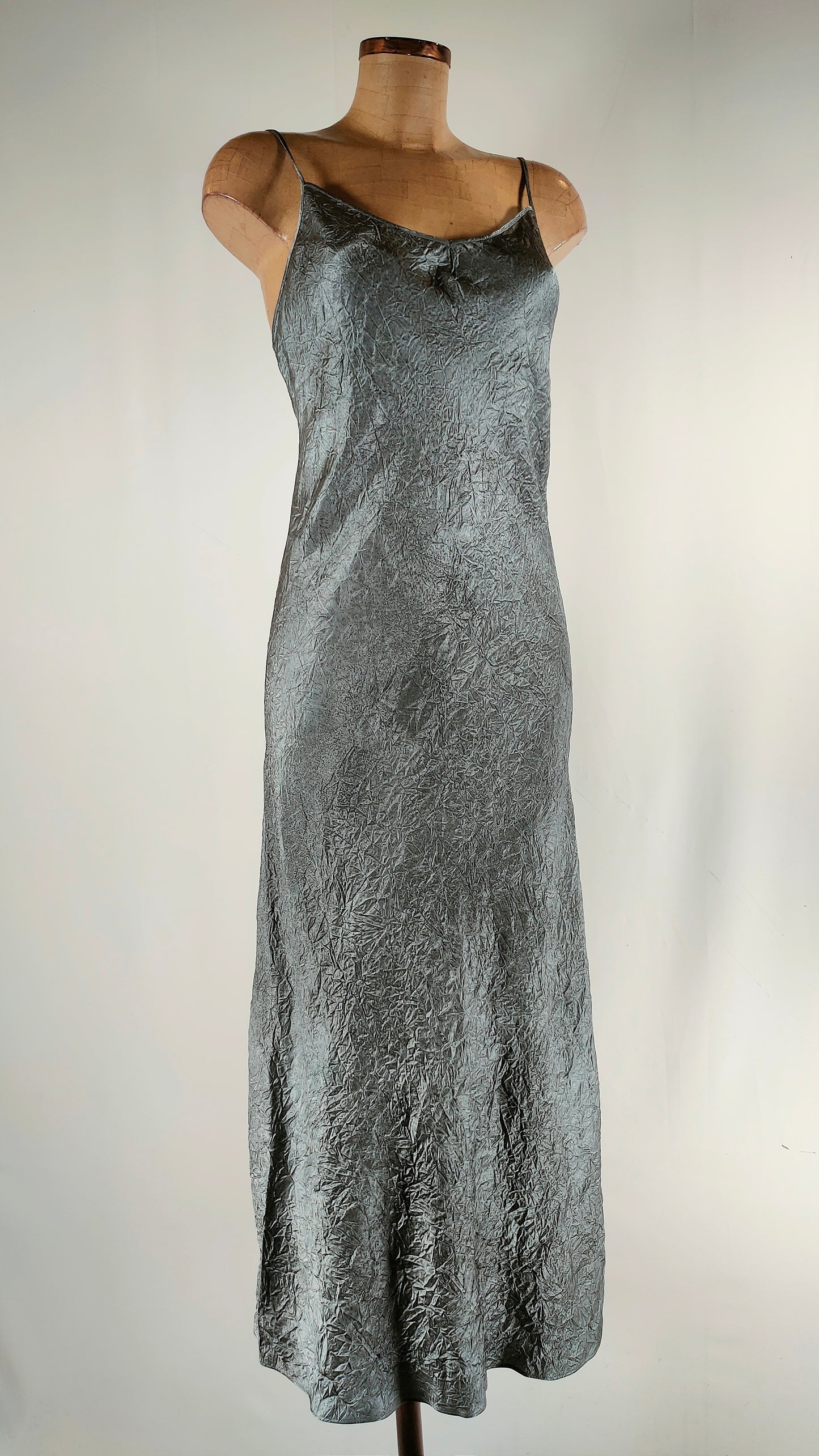 Vestido de fiesta efecto arrugado