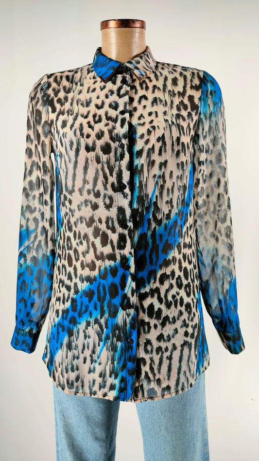 Blusa Guess con estampado animal print