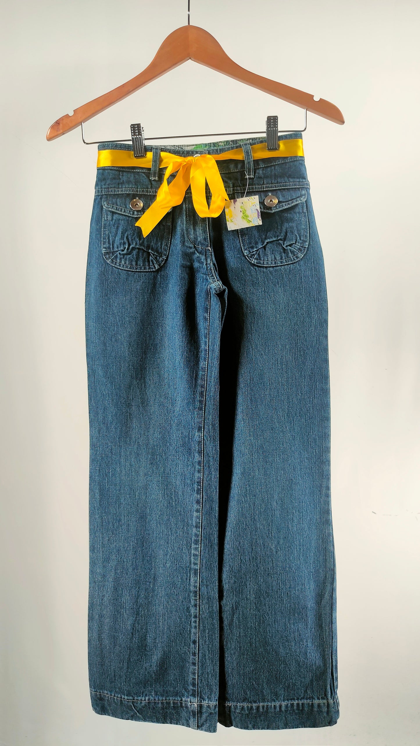 Pantalones Maíz con lazo amarillo