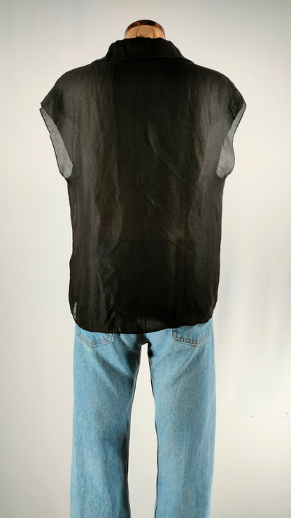 Blusa de lino negra sin mangas