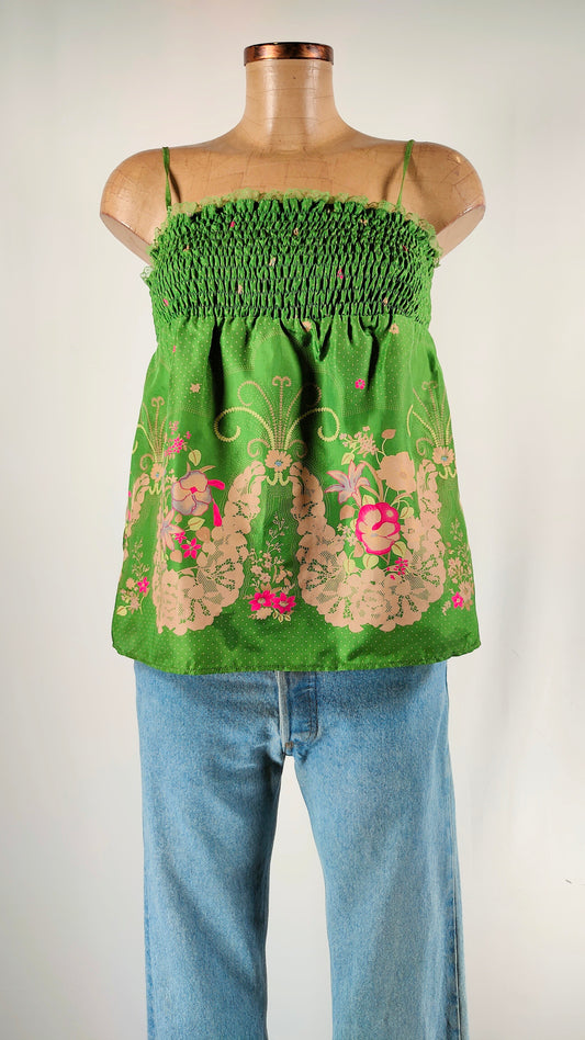 Top de seda verde System action