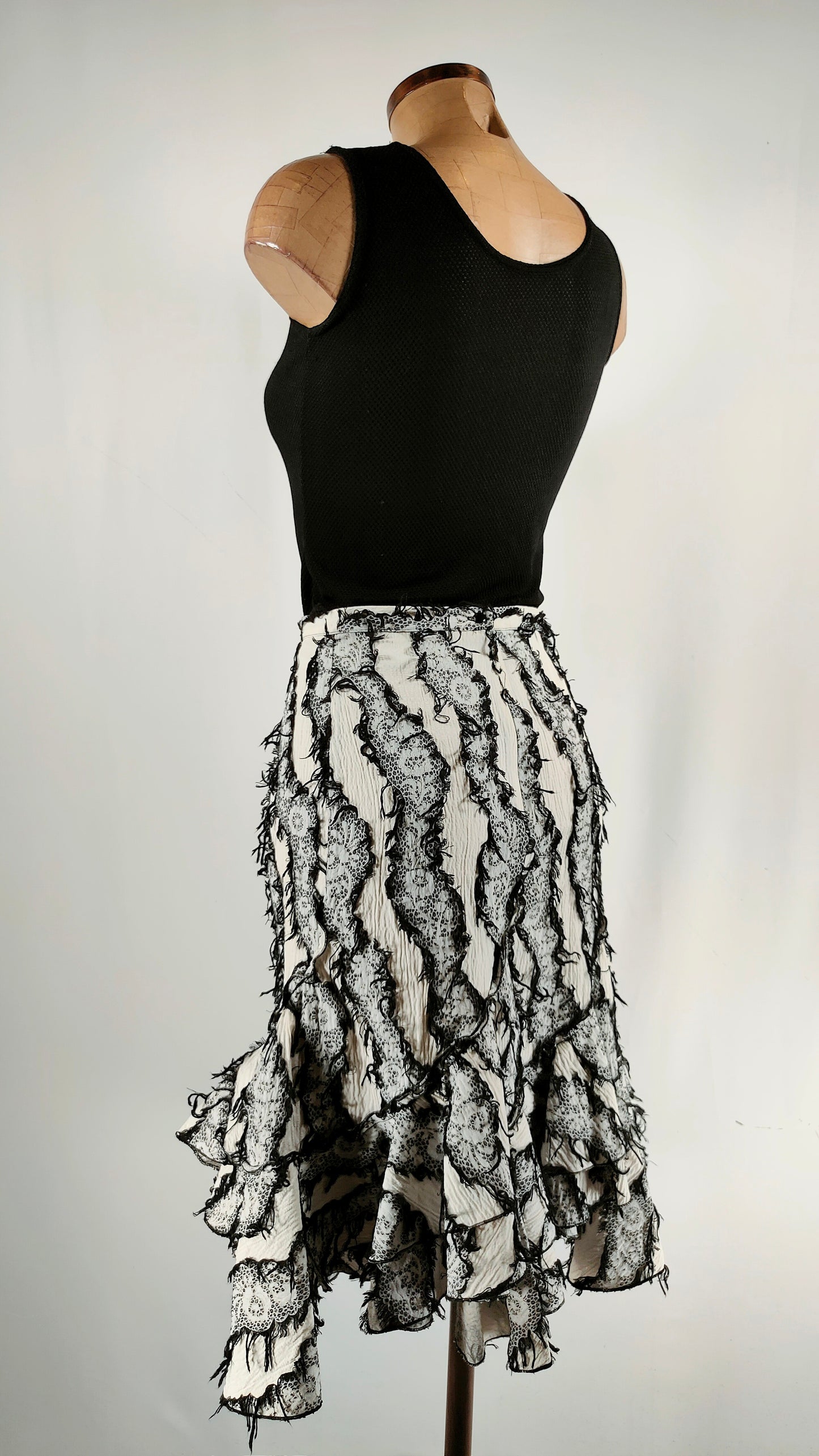 Falda KaBaK negra y blanca