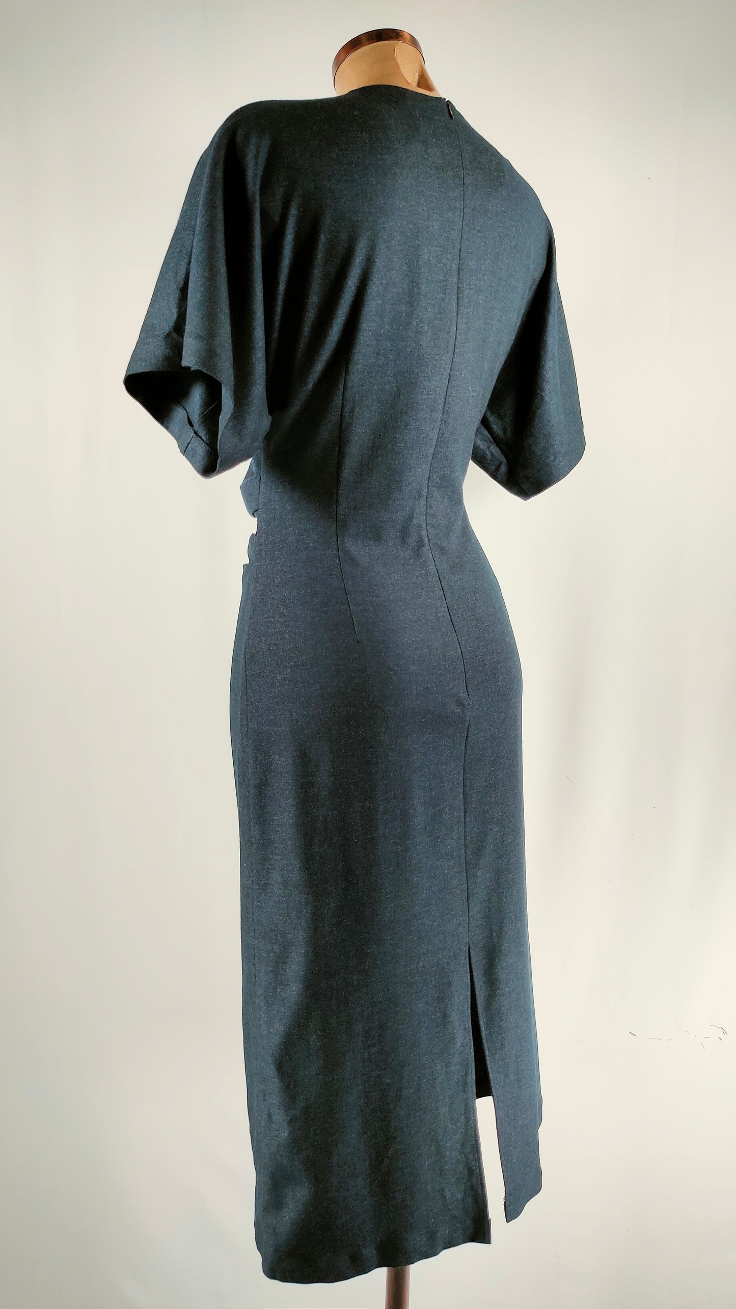 Vestido azul marino con fruncido en cintura Limited