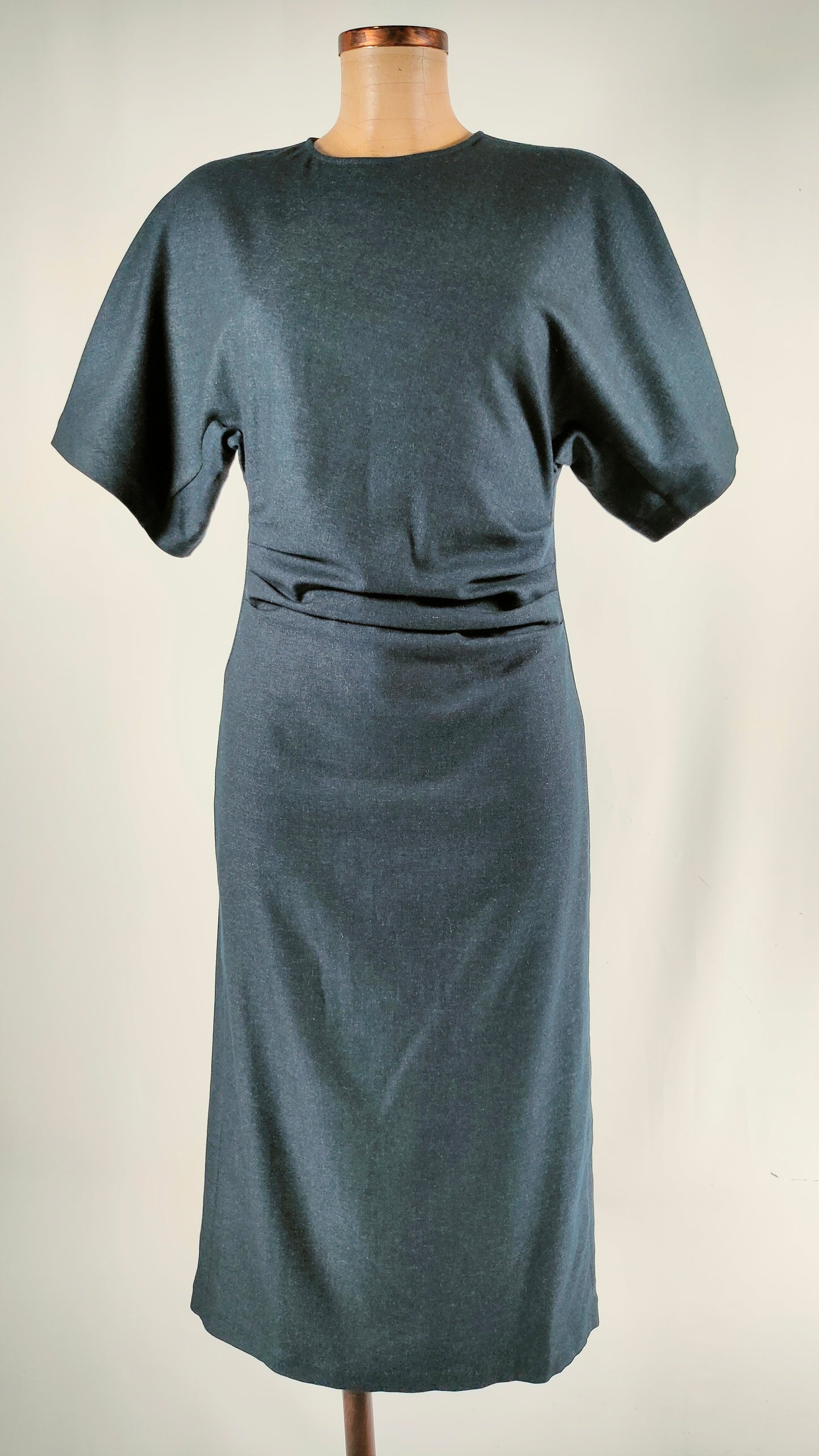 Vestido azul marino con fruncido en cintura Limited