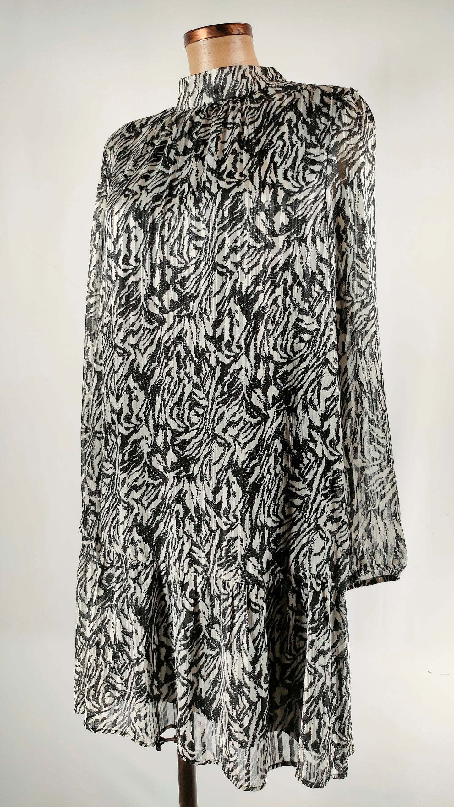 Vestido Ikks con brillos