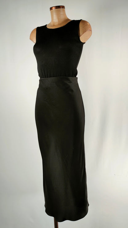 Falda satinada Massimo Dutti con goma en cintura