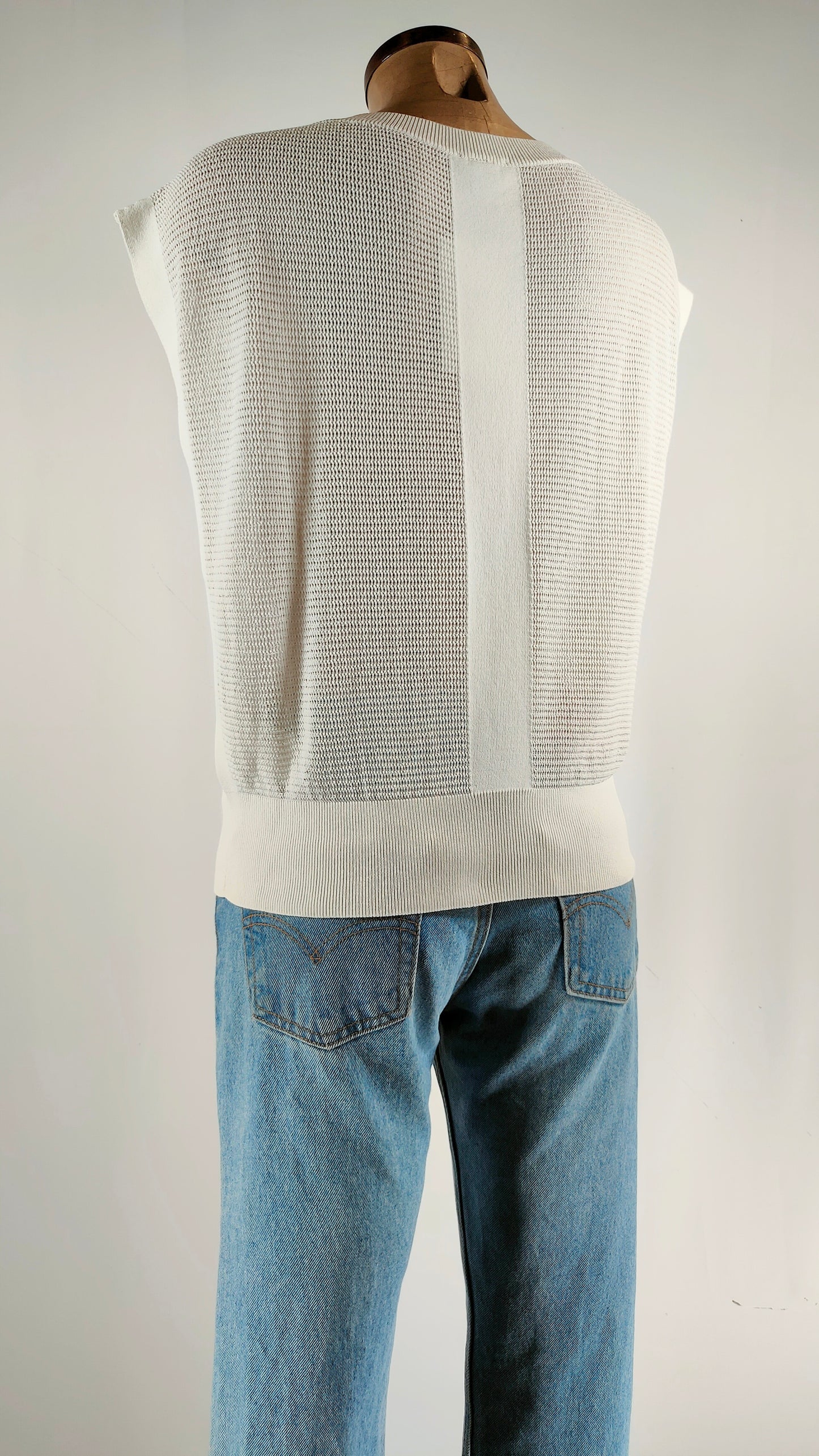 Jersey blanco sin mangas