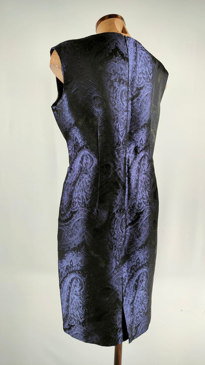 Vestido morado Carla Ruíz