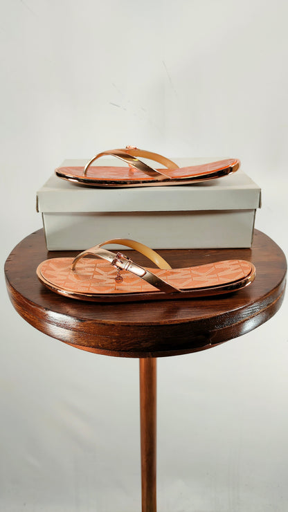 Chanclas Michael Kors doradas