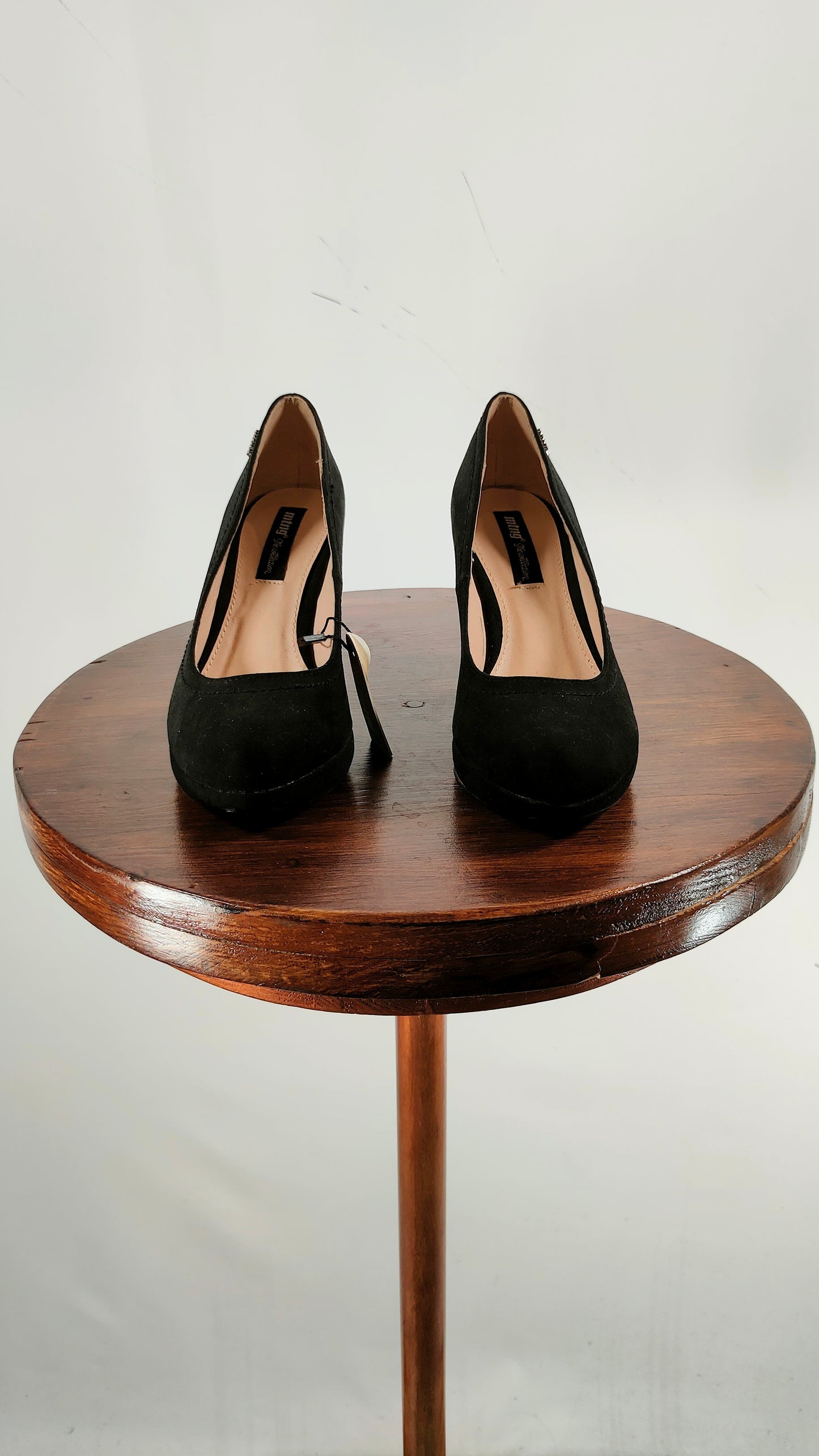 Zapato tacón Mustang aterciopelado