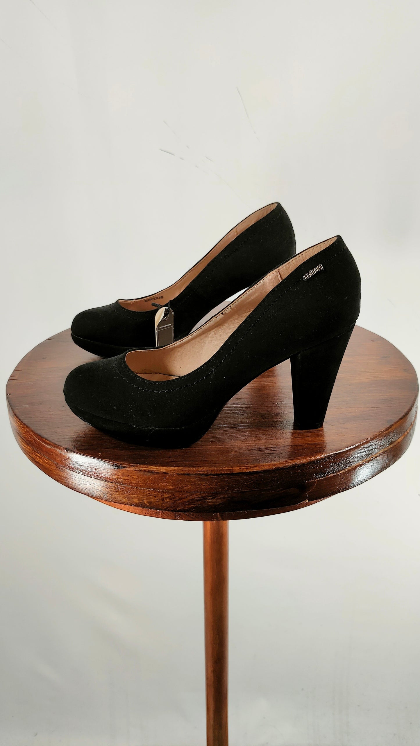 Zapato tacón Mustang aterciopelado