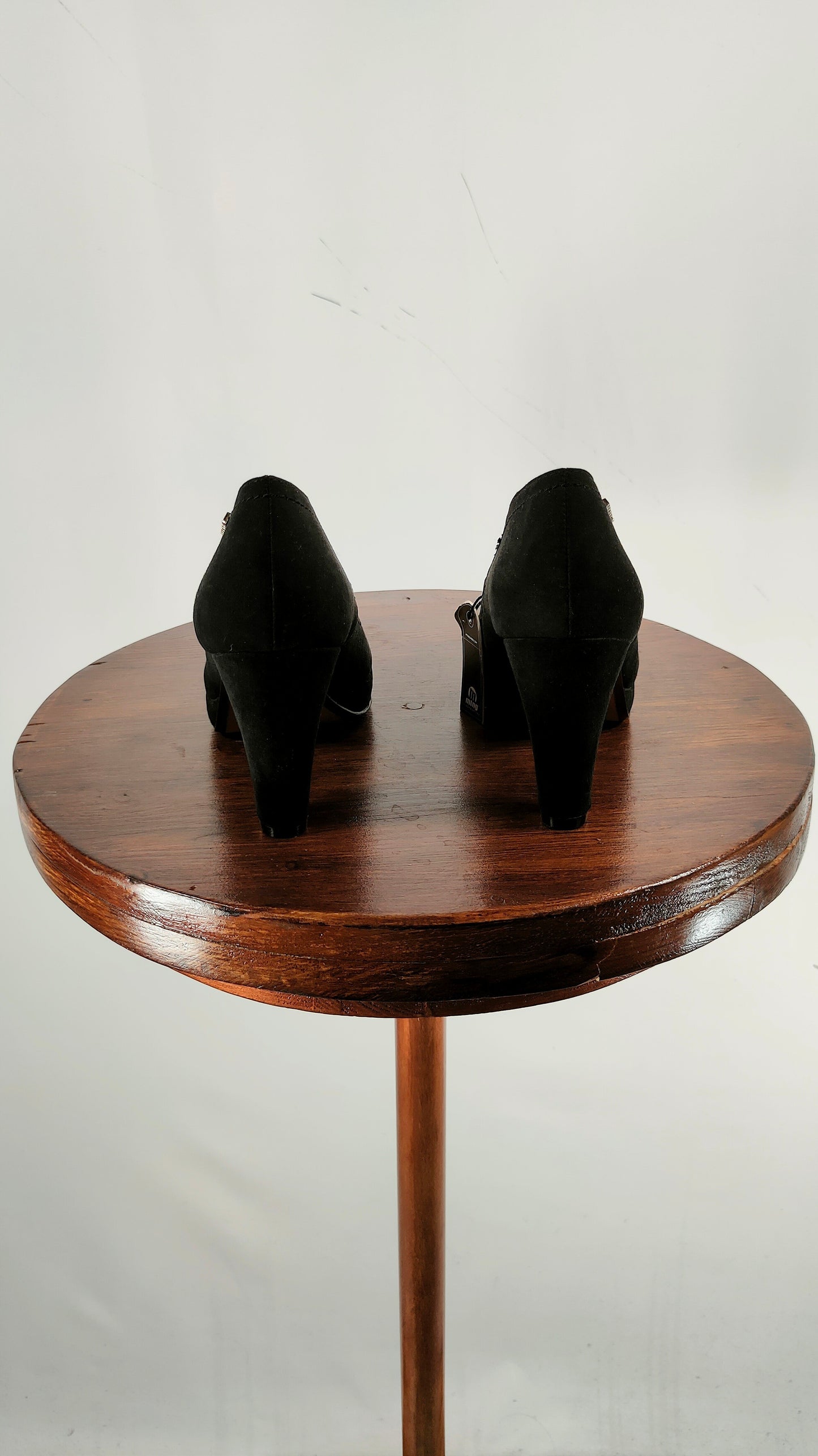 Zapato tacón Mustang aterciopelado