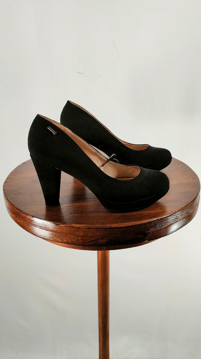 Zapato tacón Mustang aterciopelado