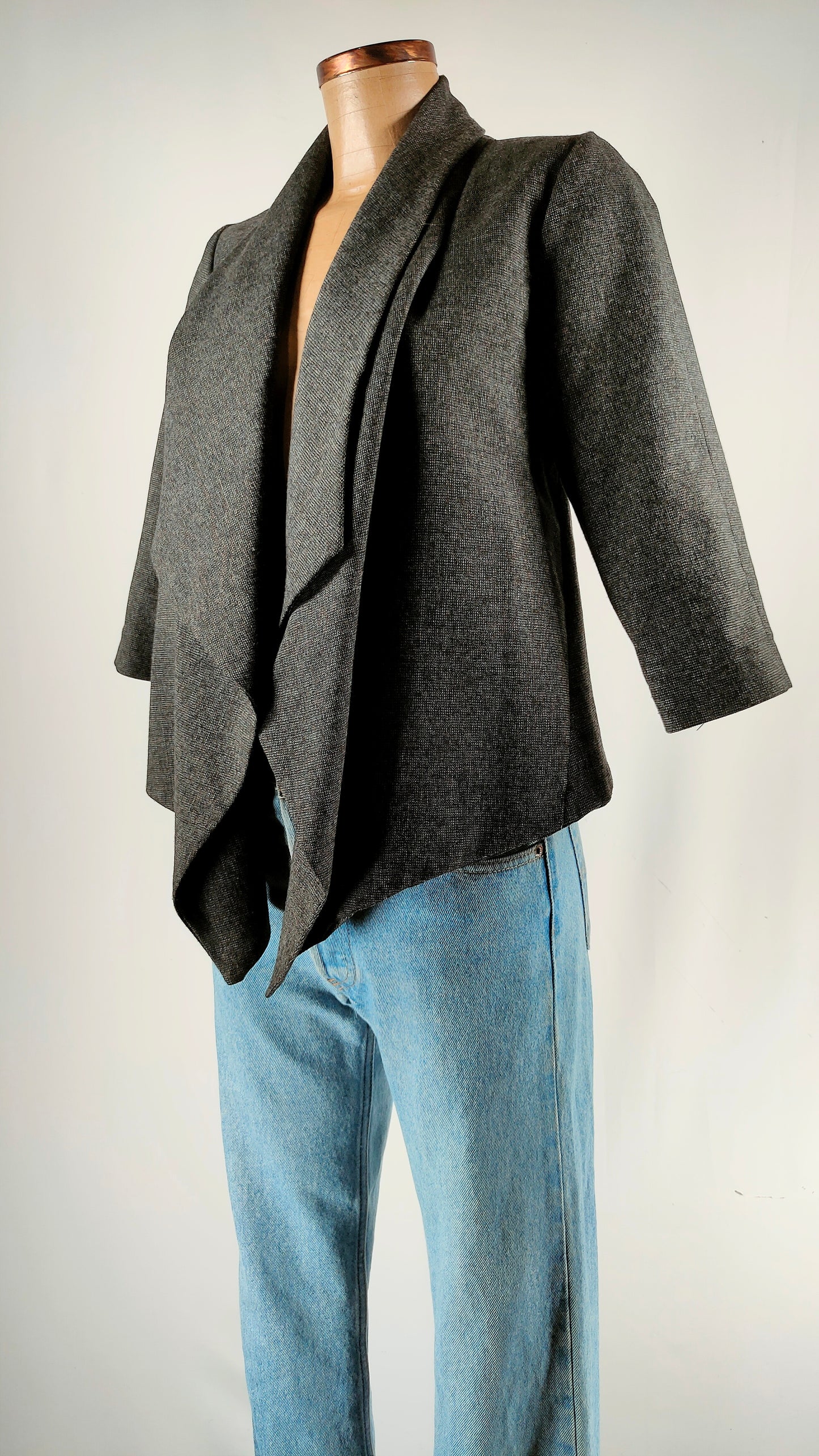 Chaqueta gris abierta