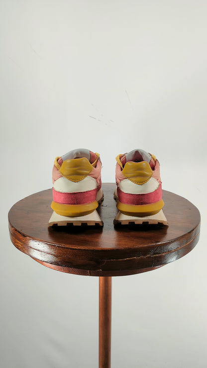 Zapatillas burdeos y salmón