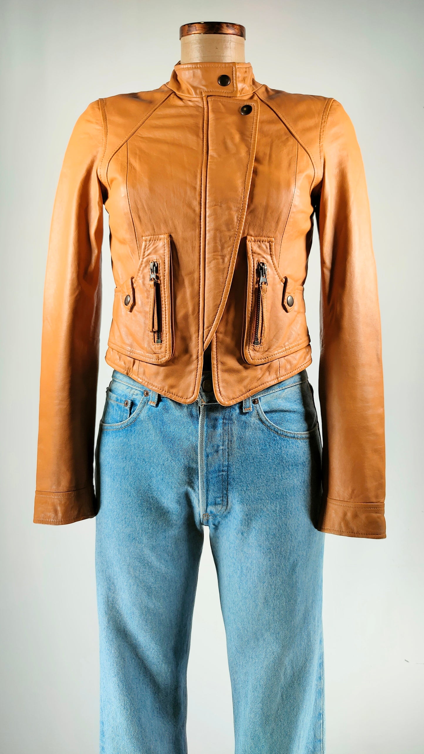 Cazadora de piel marrón Vero Moda