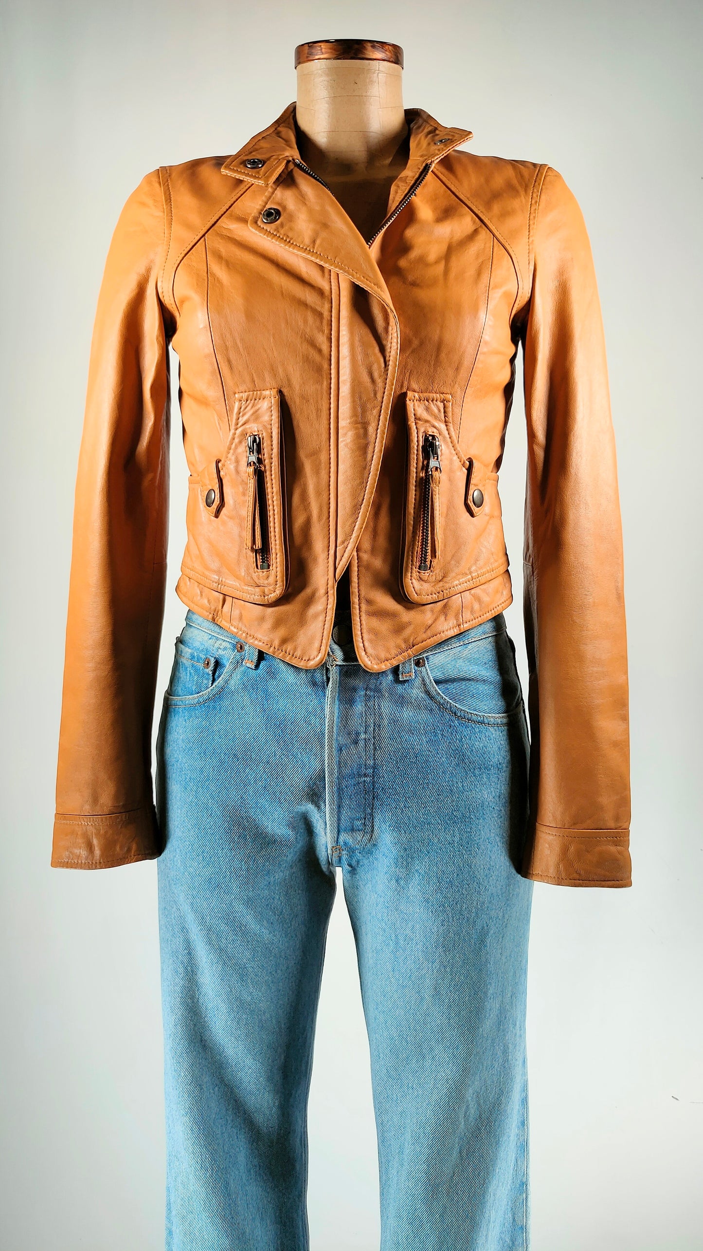 Cazadora de piel marrón Vero Moda