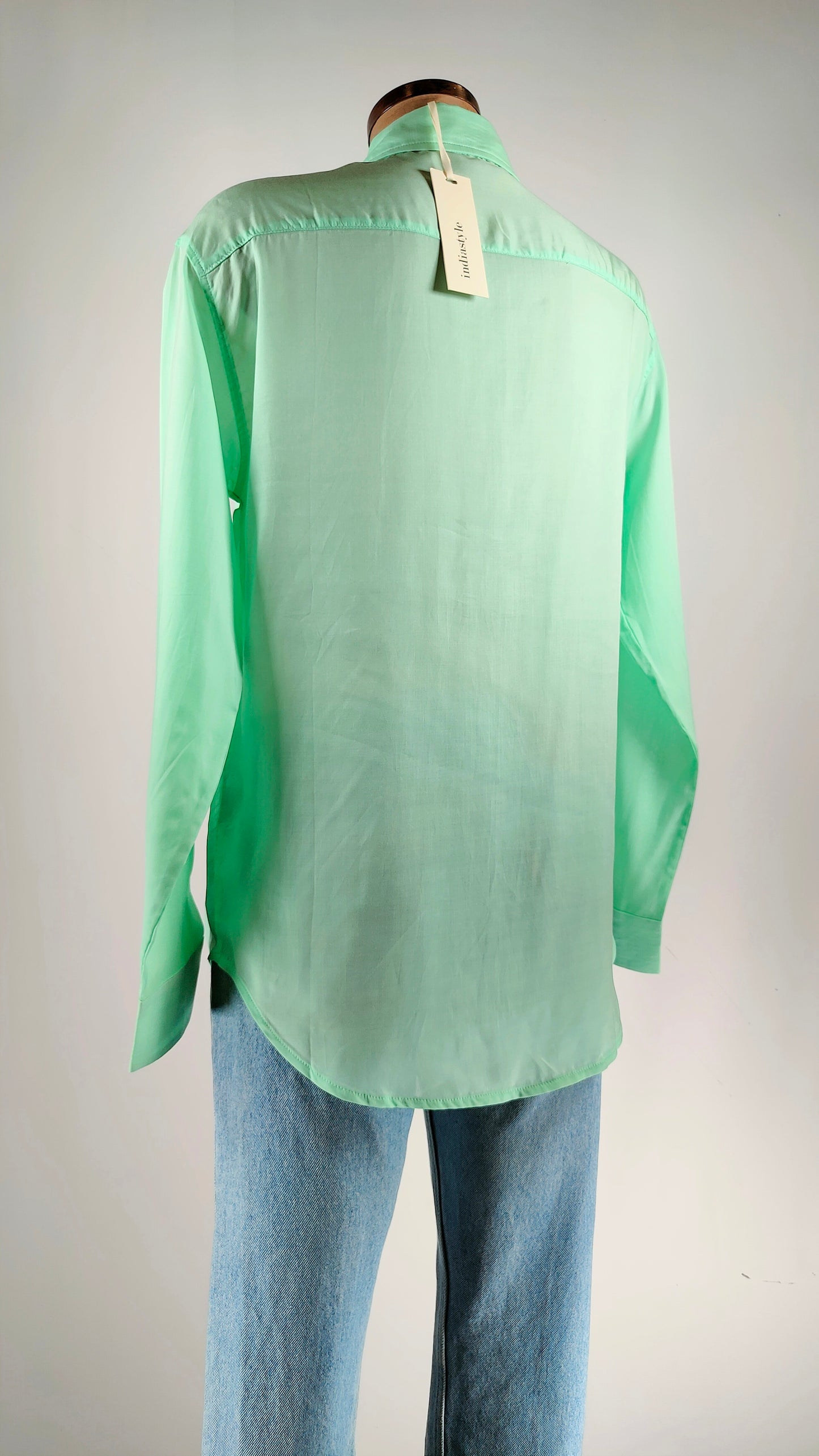 Camisa verde menta