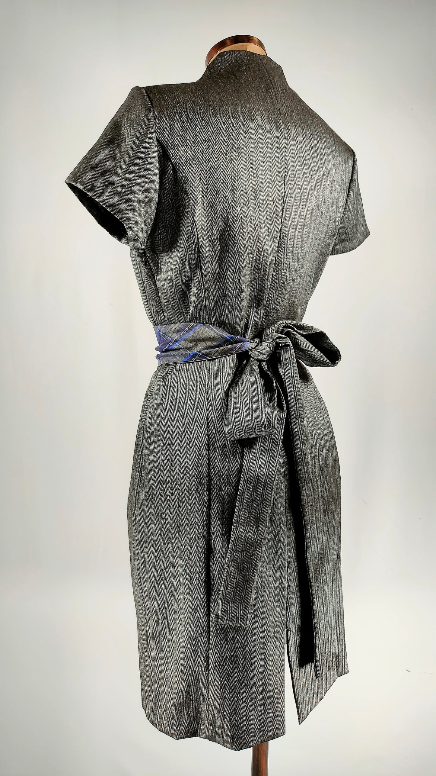 Vestido con escote cuadrado Trucco