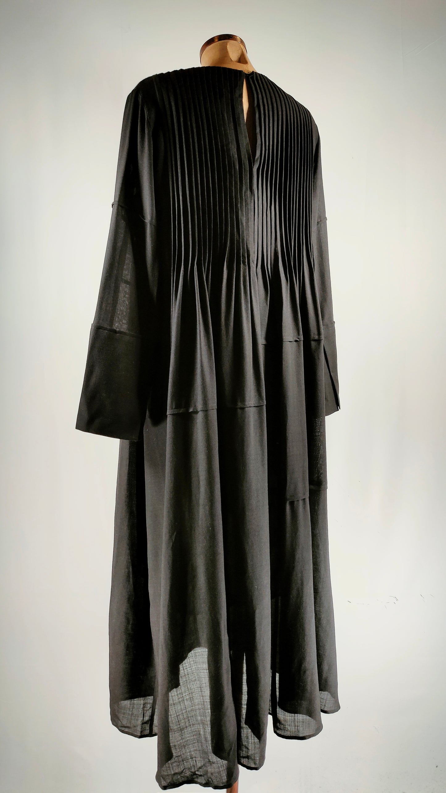 Vestido Massimo Dutti negro largo holgado