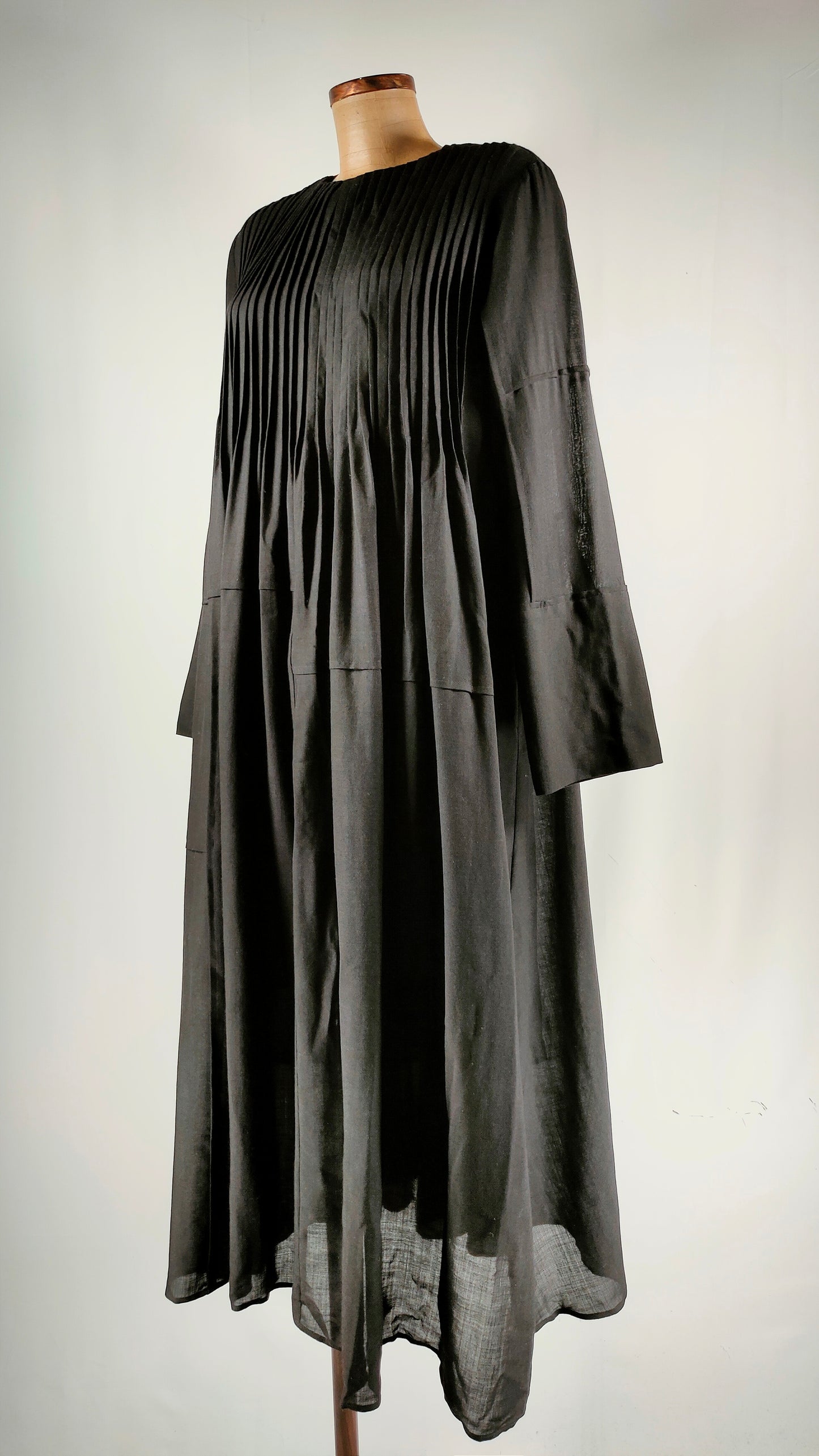 Vestido Massimo Dutti negro largo holgado