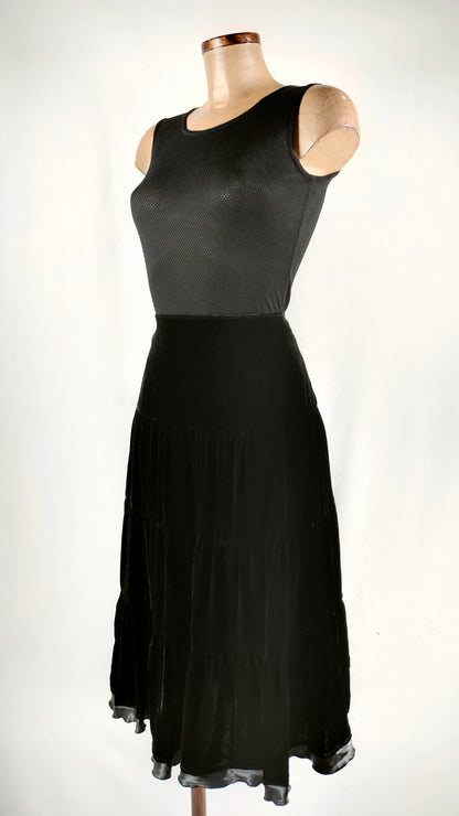 Falda aterciopelada midi negra Cortefiel