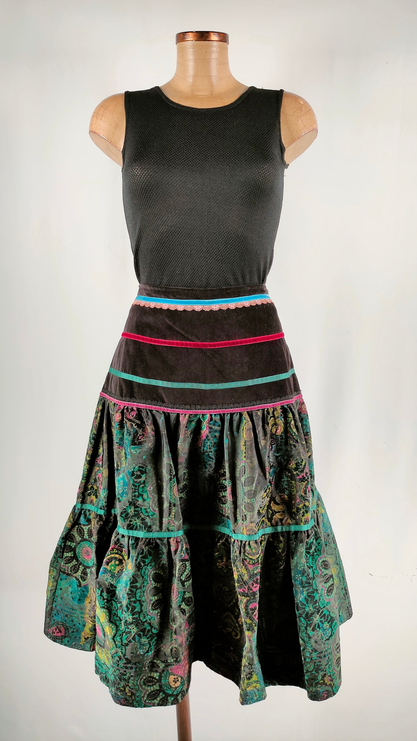 Falda midi aterciopelada Ángel Iglesias