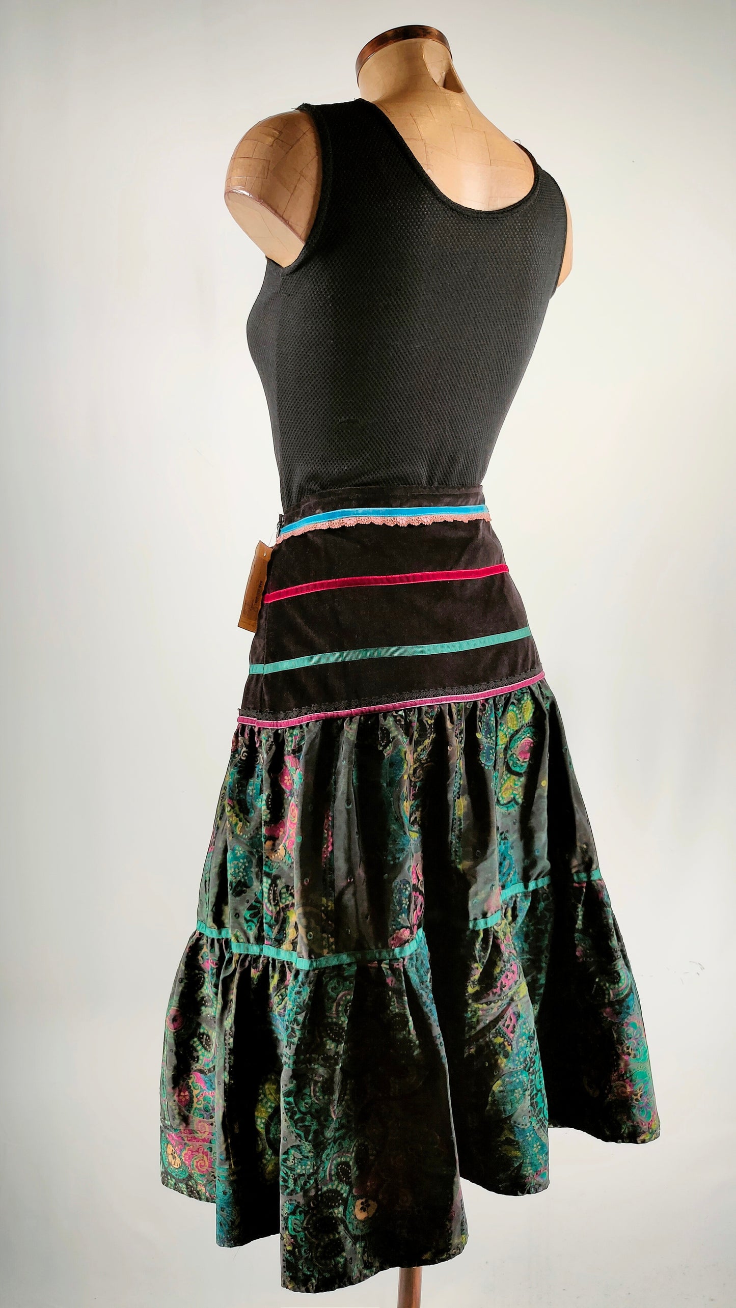 Falda midi aterciopelada Ángel Iglesias