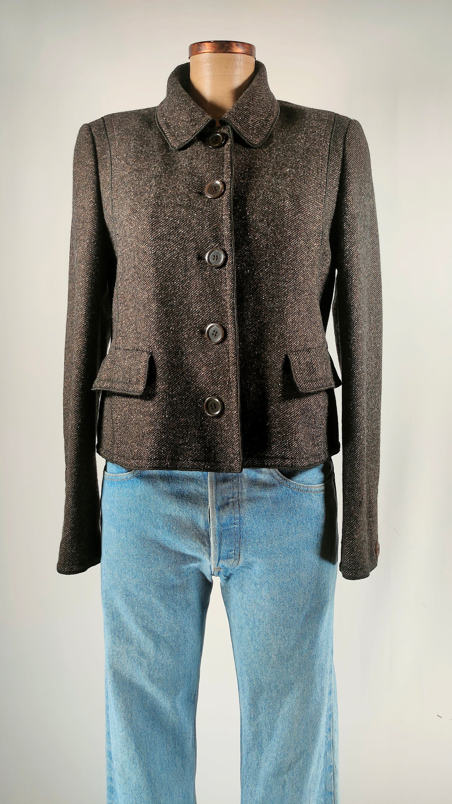 Chaqueta con ribete marrón chocolate Boss
