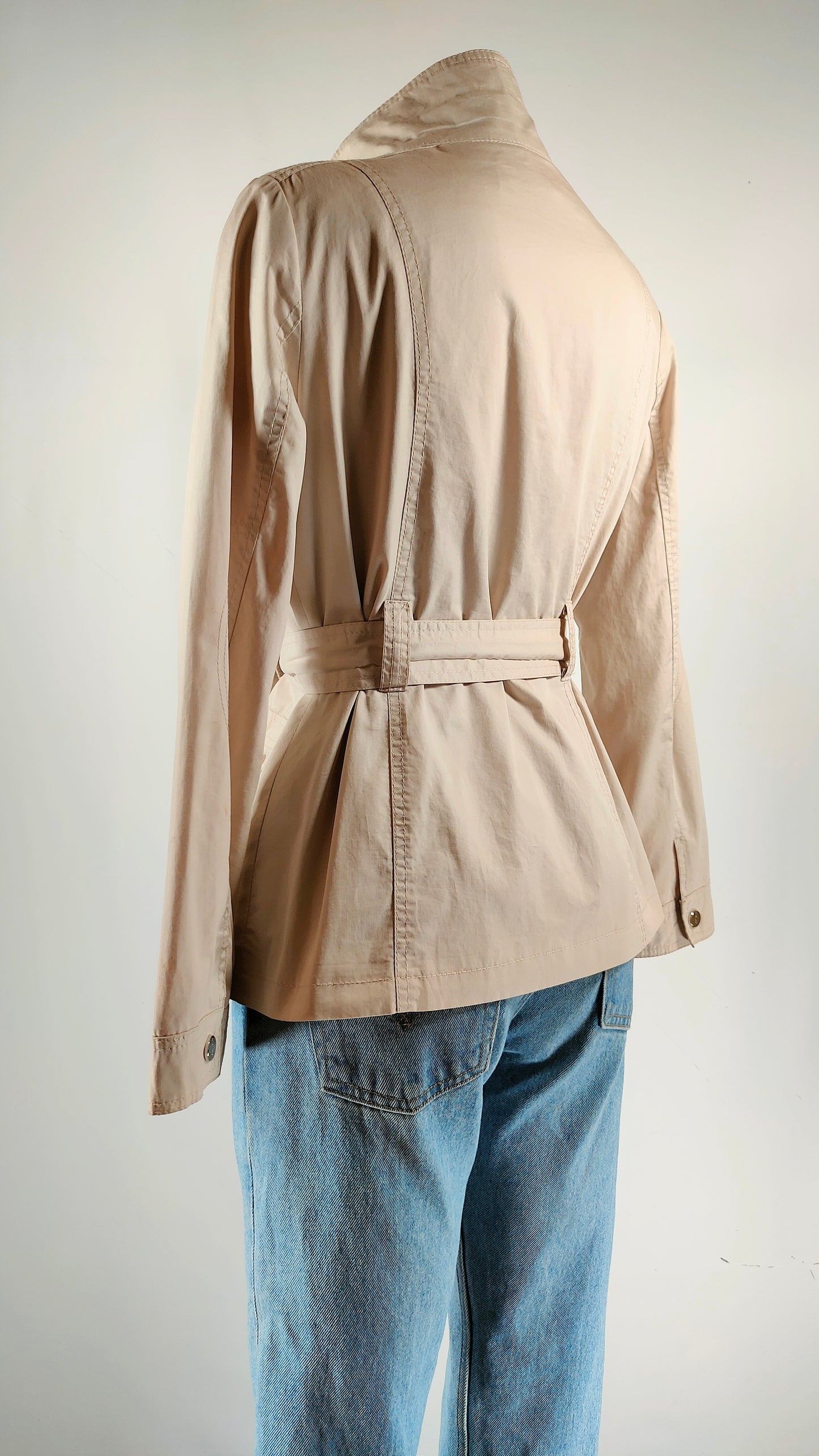 Chaqueta beige ligera Nymphaea