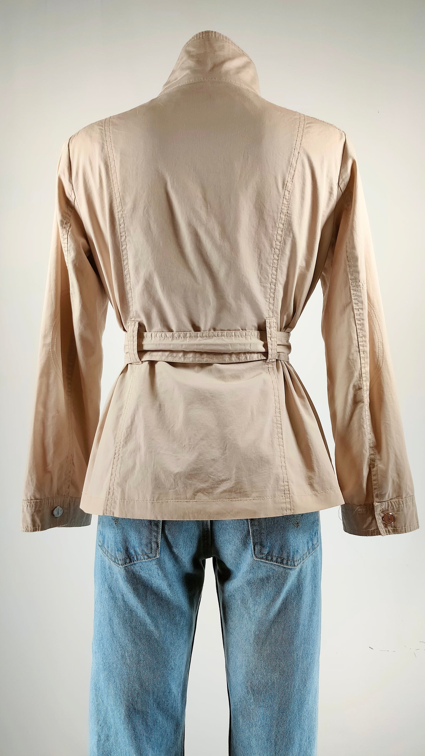 Chaqueta beige ligera Nymphaea